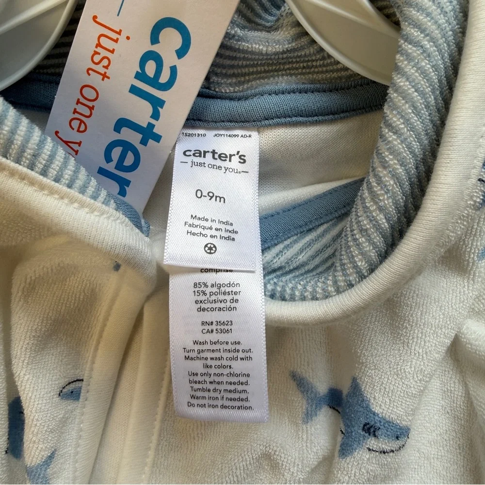 NWT Carters Infant Robe Shark 0-9 months Terry Hooded‎